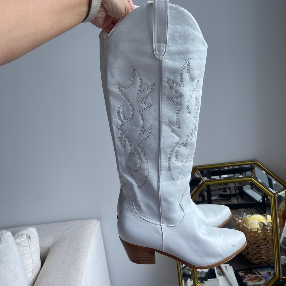 White Cowgirl Boots!!